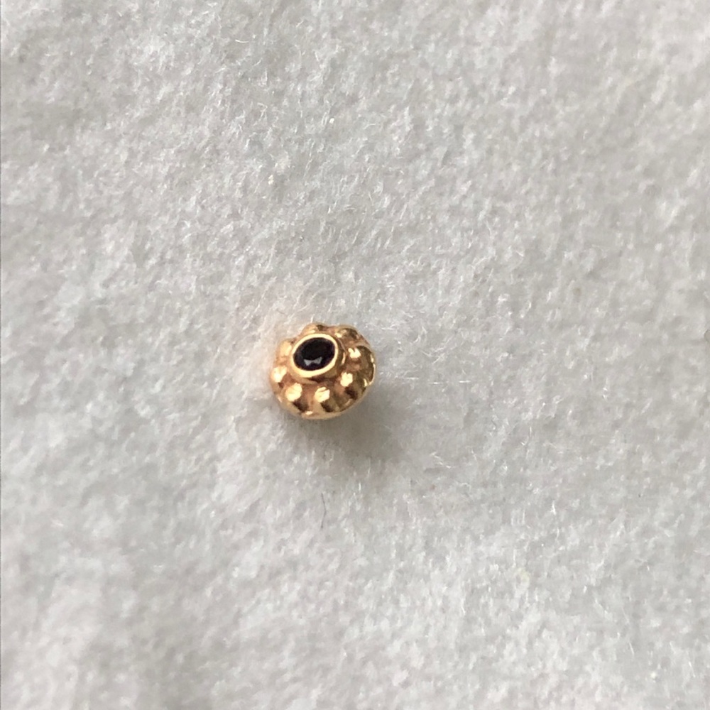 Anatometal Ipsa 18K solid gold threaded end